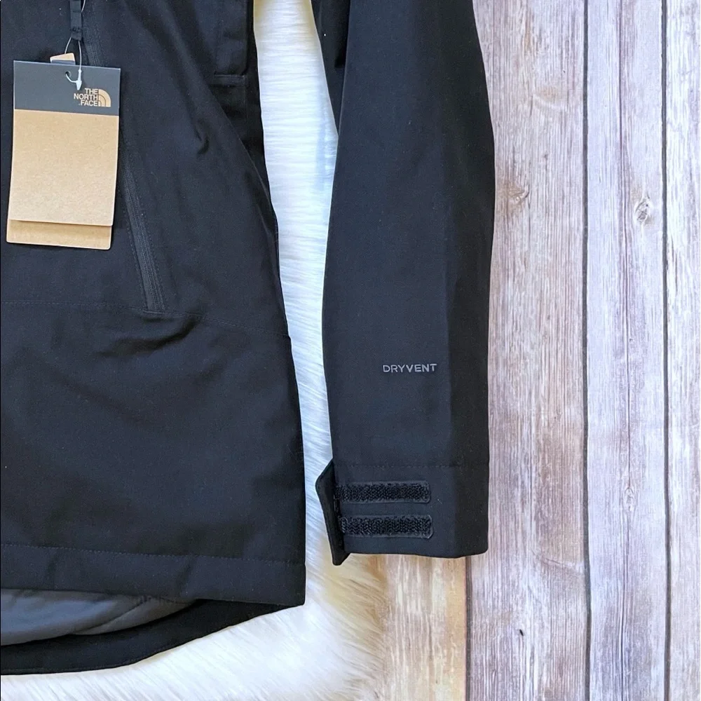 The North Face Women’s Inlux Insulated Waterproof Black Jacket - Picture 3 of 9